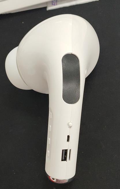 Giant headphone speaker